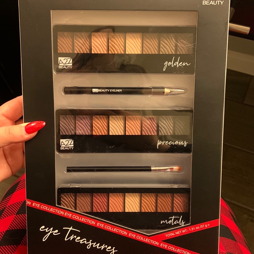 Eye shadow